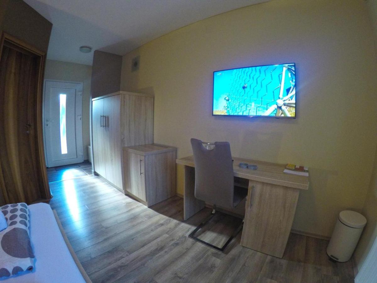 Apartments And Rooms Rea Sveti Martin Na Muri Exterior photo